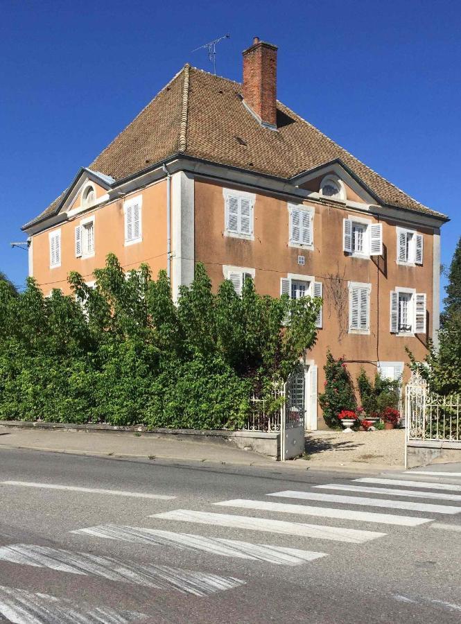 Studio En Ville Et Campagne Луан Экстерьер фото