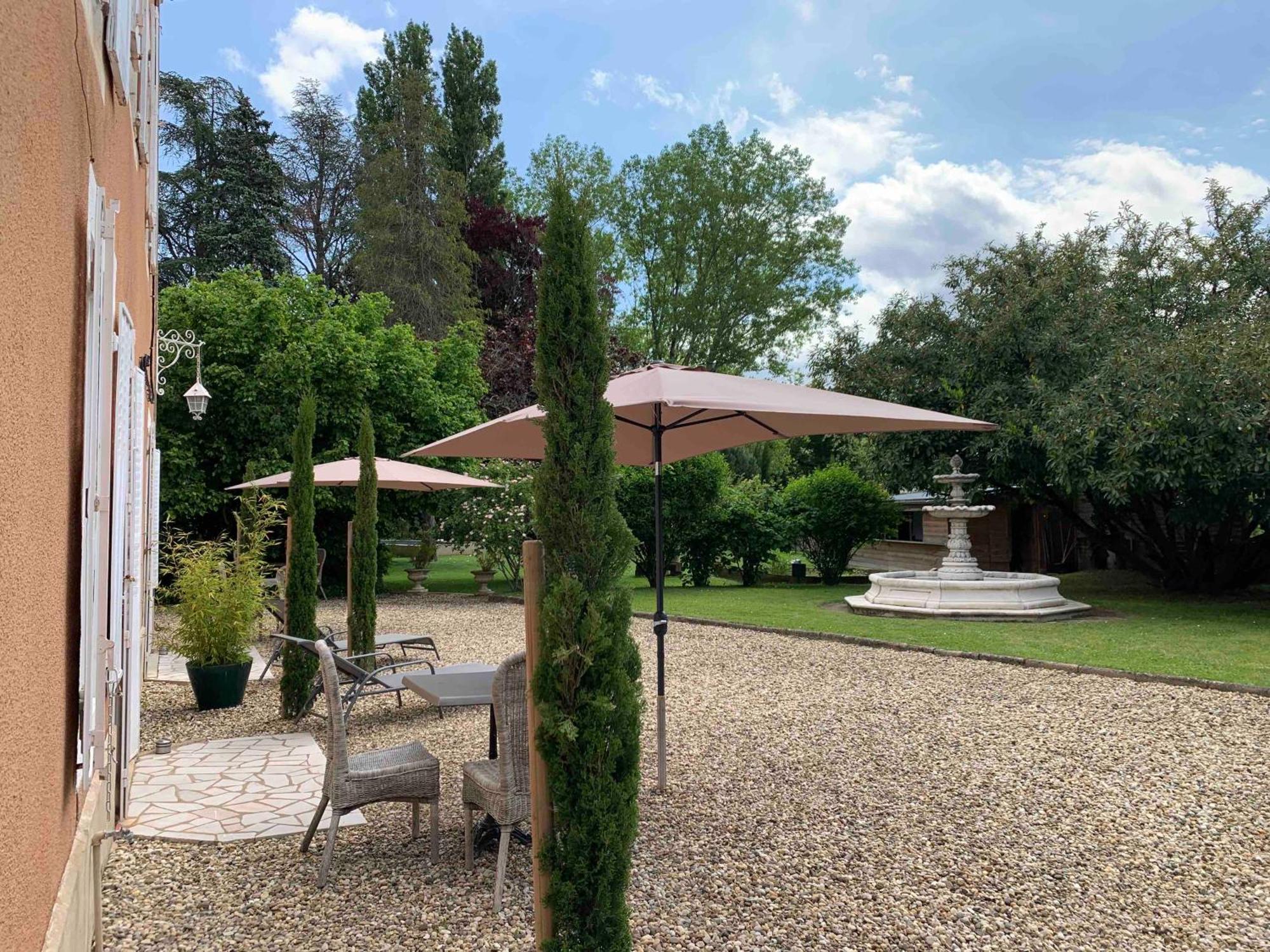 Studio En Ville Et Campagne Луан Экстерьер фото